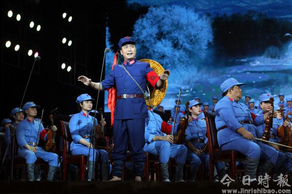 湖南举行纪念红军长征胜利80周年交响合唱音乐会